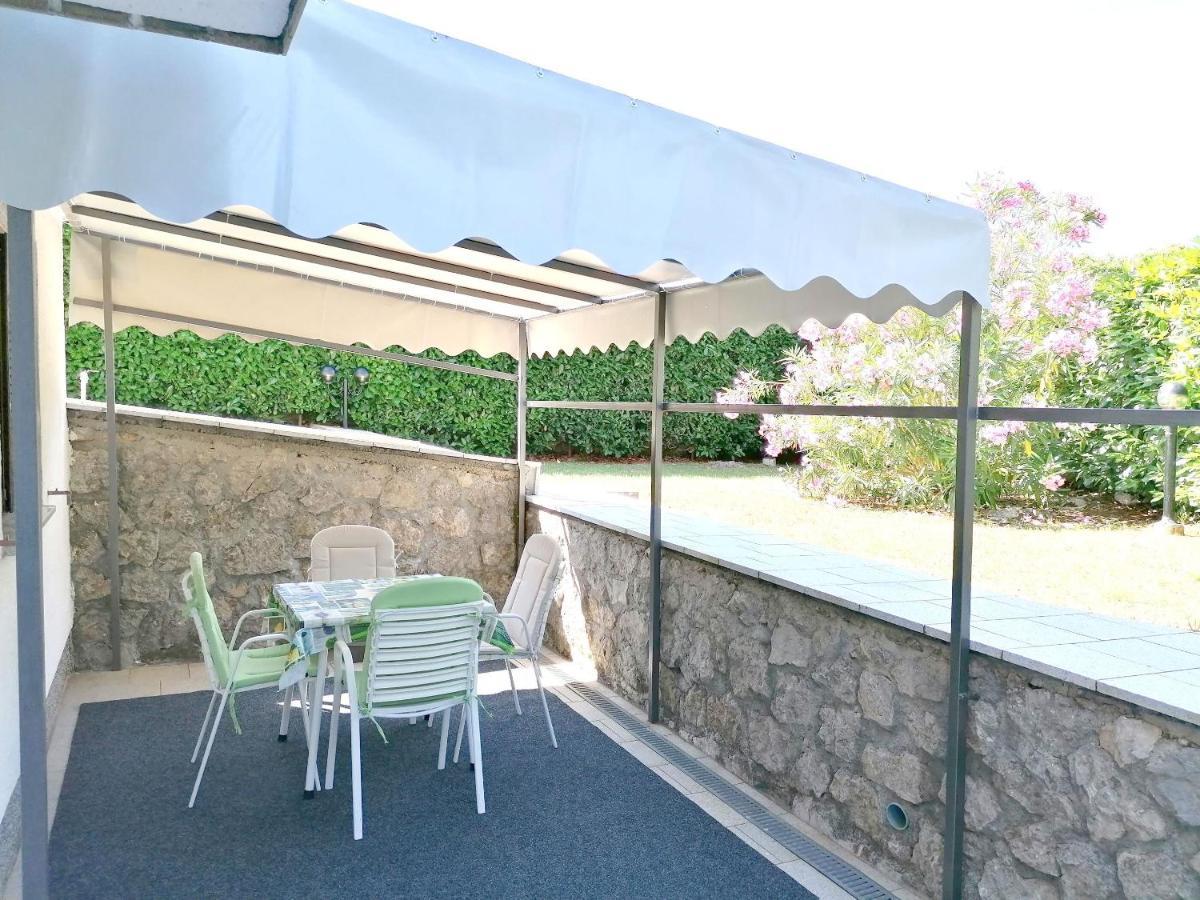 Apartments Miha คิร์ก ภายนอก รูปภาพ