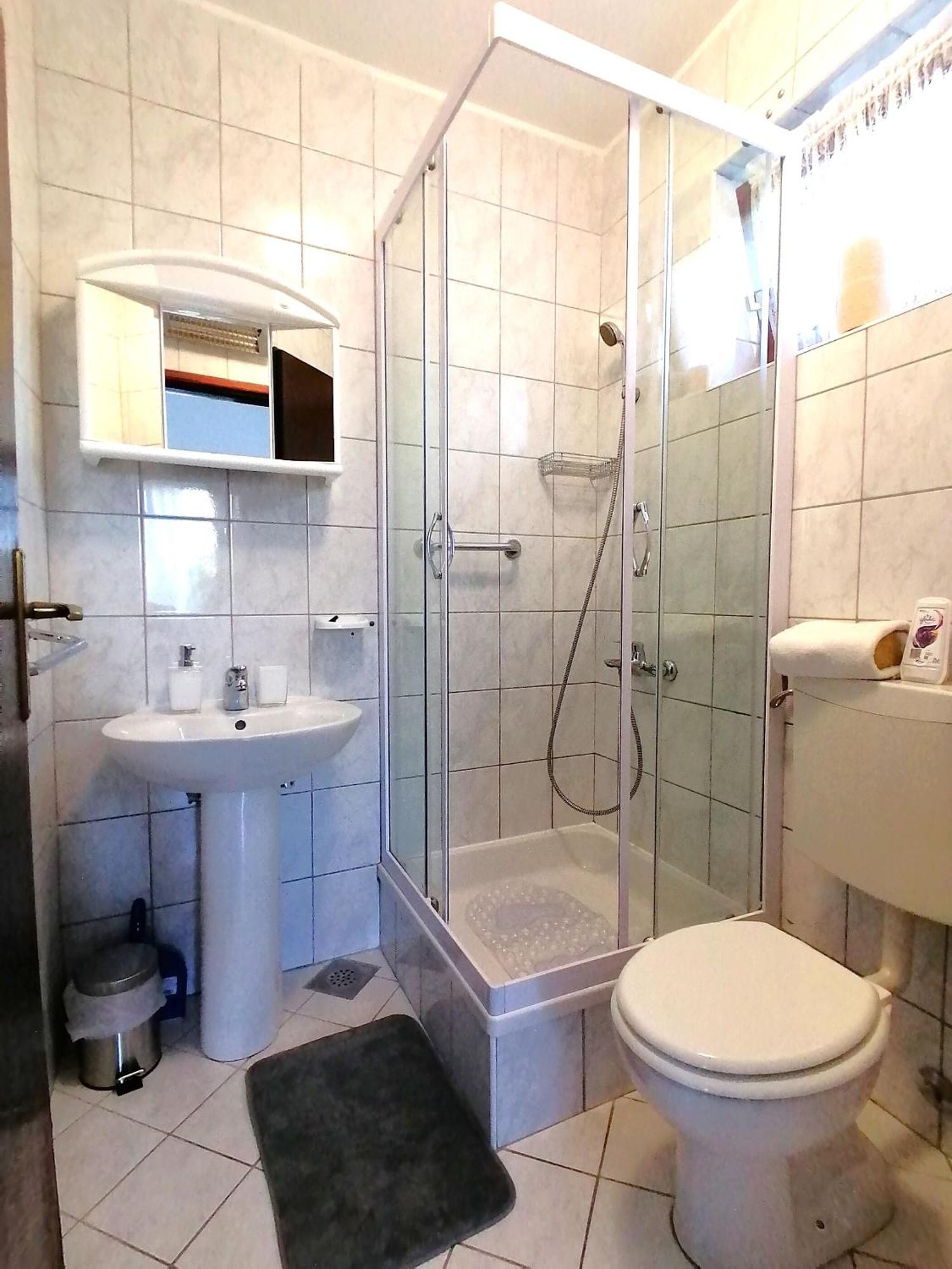 Apartments Miha คิร์ก ภายนอก รูปภาพ
