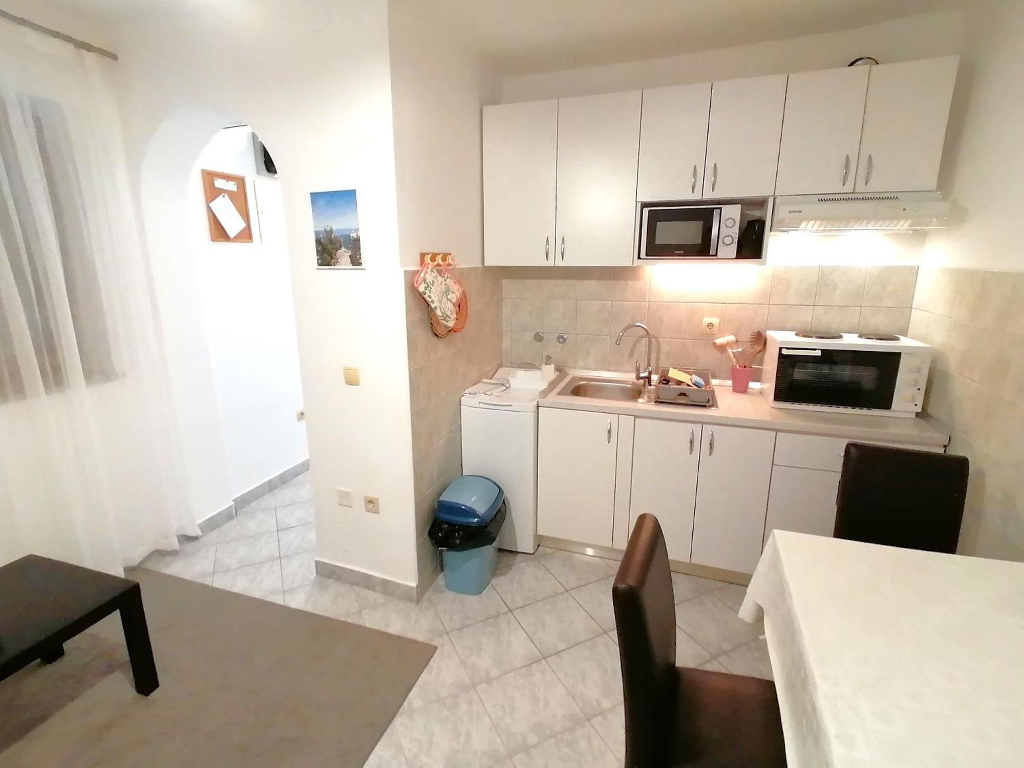 Apartments Miha คิร์ก ภายนอก รูปภาพ
